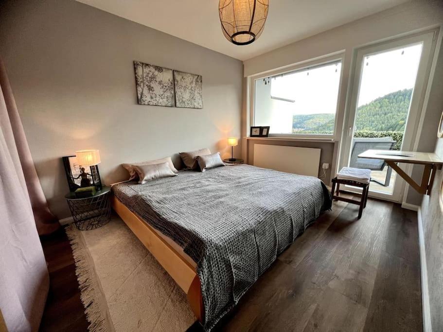 Wohnen Im Schwarzwald Mit Panoramablick Apartment Bad Herrenalb Exterior foto